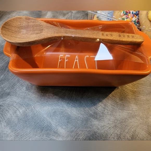 Rae Dunn Mini Loaf Pan - Picture 2 of 5